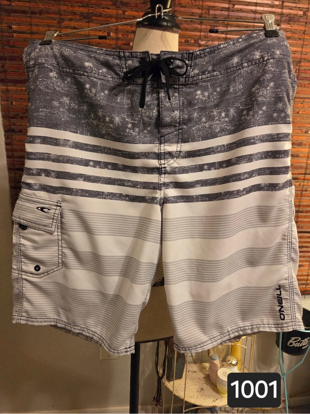 O'Neill Men's Navy Gray and White Striped Boardshorts